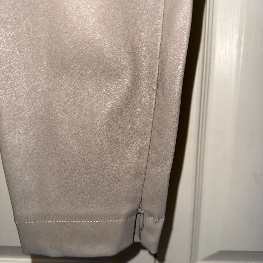 ROBERT RODRIGUEZ | 100% Leather Pull On Pants - Picture 3 of 6